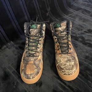 Real tree camo Air Force 1 ‘07 high. Size 10